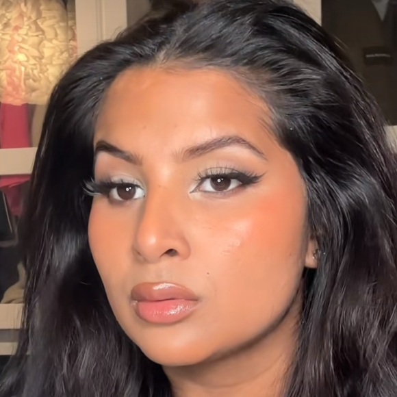 💋 OH BABY a MAC LIPGLASS. ** NEW IN THE BOX. RETAIL $24. - Picture 5 of 13